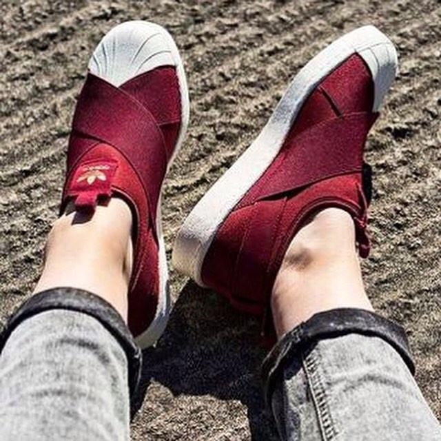 superstar slip on adidas rouge