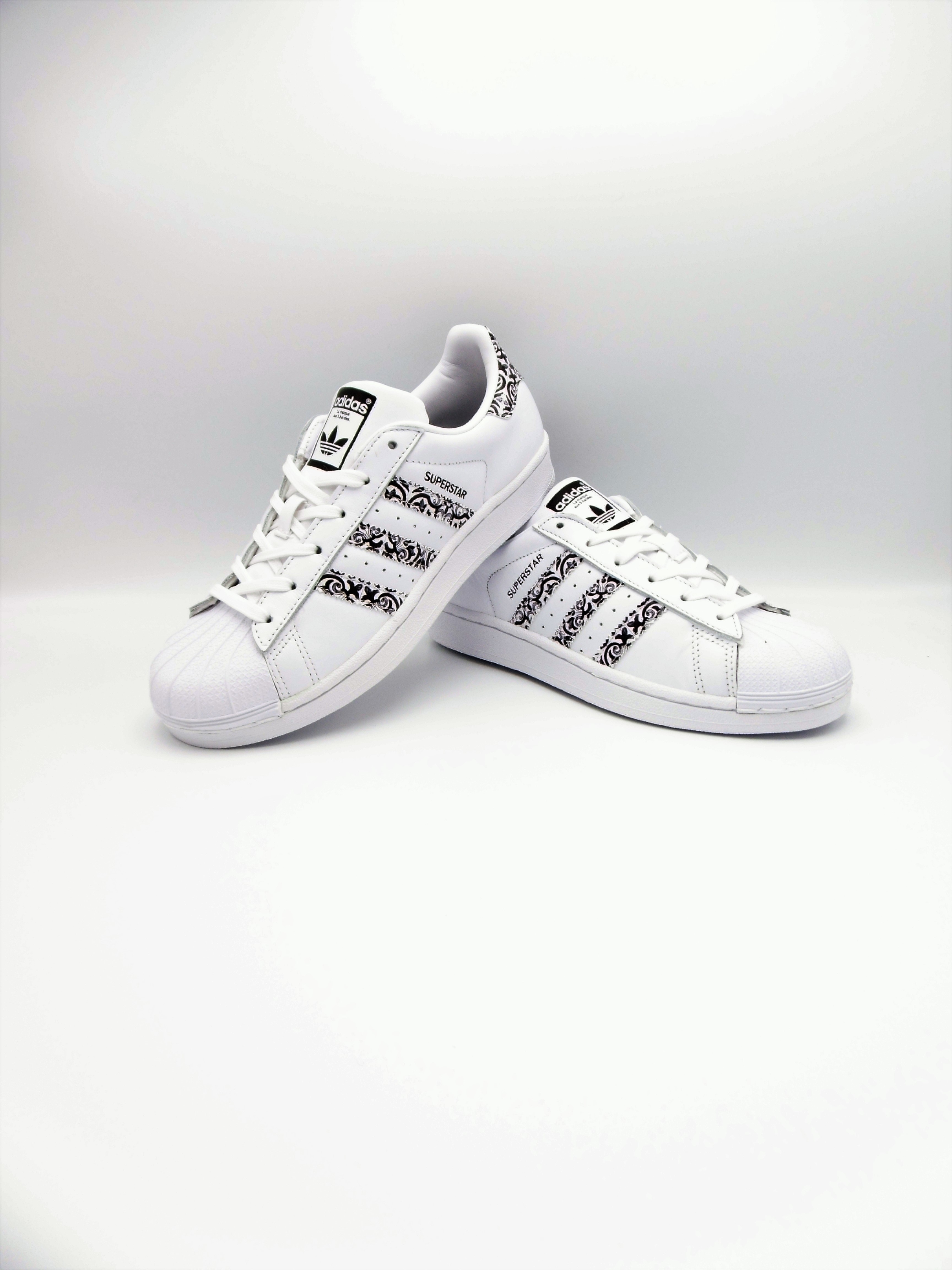 adidas superstar zebre